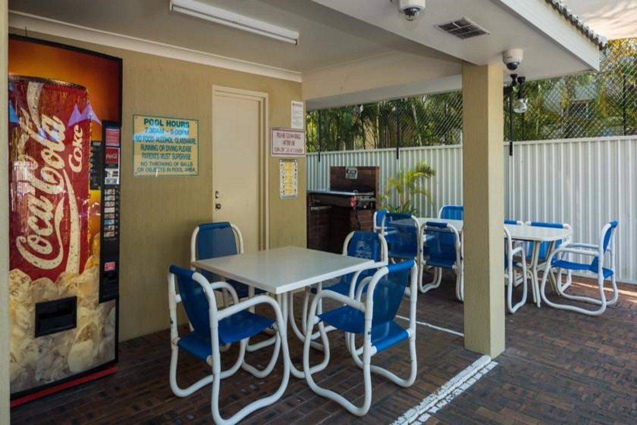 Surfers Tropique Holiday Apartments 골드코스트 외부 사진